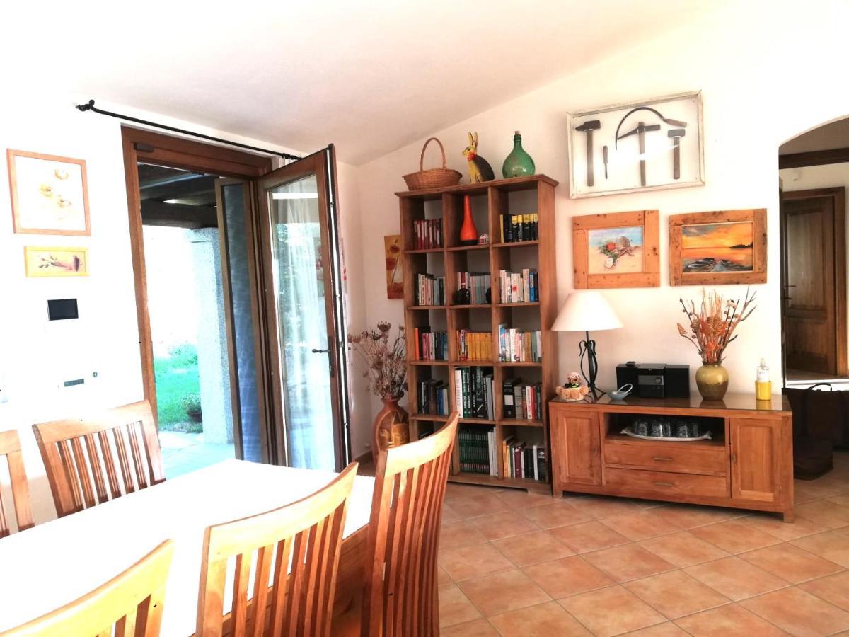 La Sima Villa Con Piscina Vista Mare San Pantaleo Sardegna מראה חיצוני תמונה