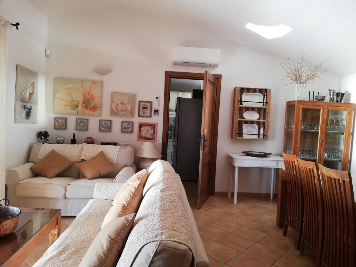 La Sima Villa Con Piscina Vista Mare San Pantaleo Sardegna מראה חיצוני תמונה